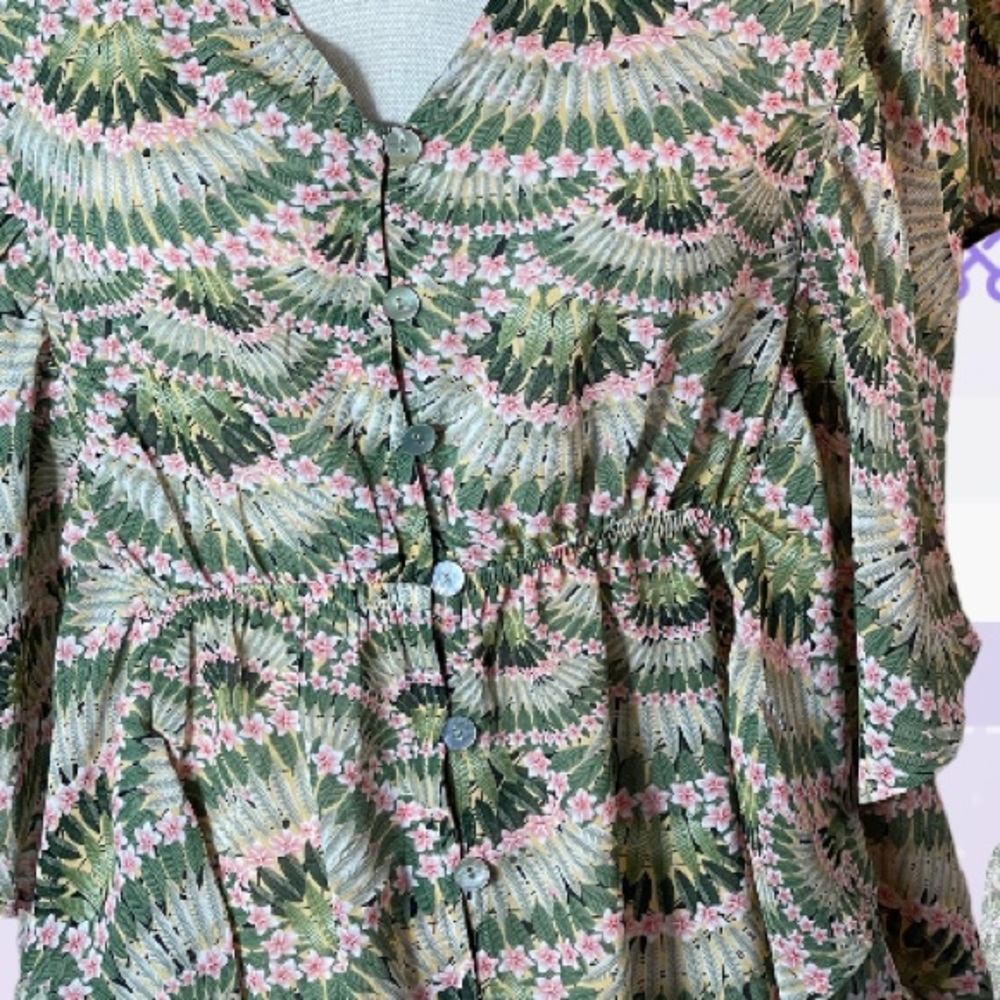 Molly Bracken Ruffled Blouse - Picture 4 of 6